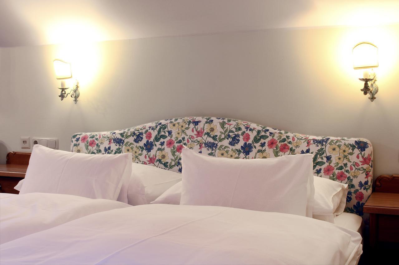 Gruener Baum Hotel Bad Gastein Pokoj fotografie