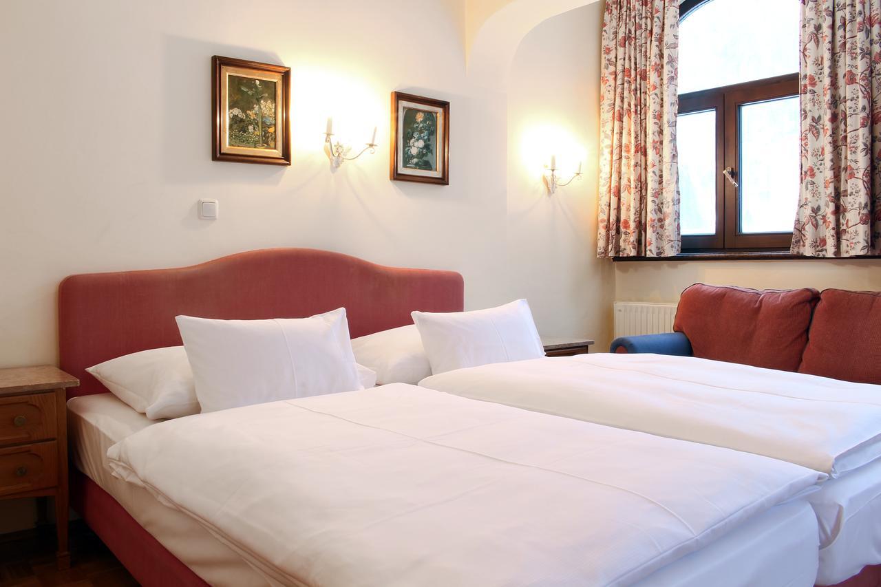 Gruener Baum Hotel Bad Gastein Pokoj fotografie